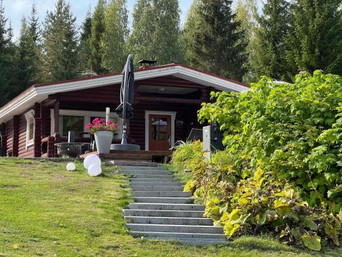 Kivisalmi ja AuroraHut