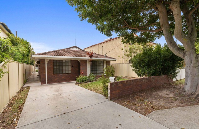 "Klinger House" - Redcliffe Q 4020