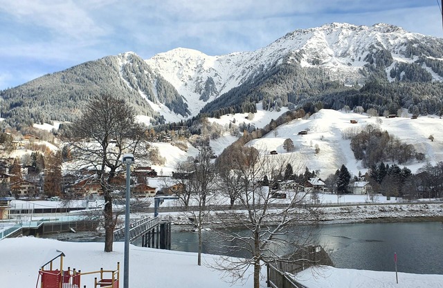 Klosters Chalet. A classic & cosy centrally located apartment in sunny Klosters