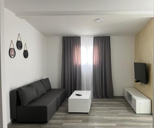 KMK Apartments