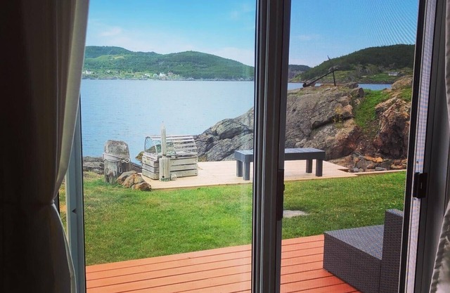 Knight’s Landing private lower suite located in Moretons Hbr on the ocean.