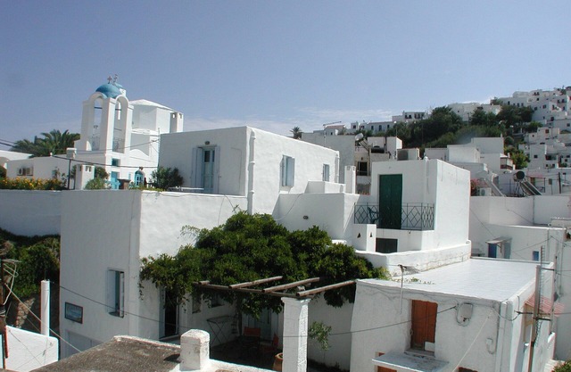 Kochylia House 4 (sea blue) in a quiet central location