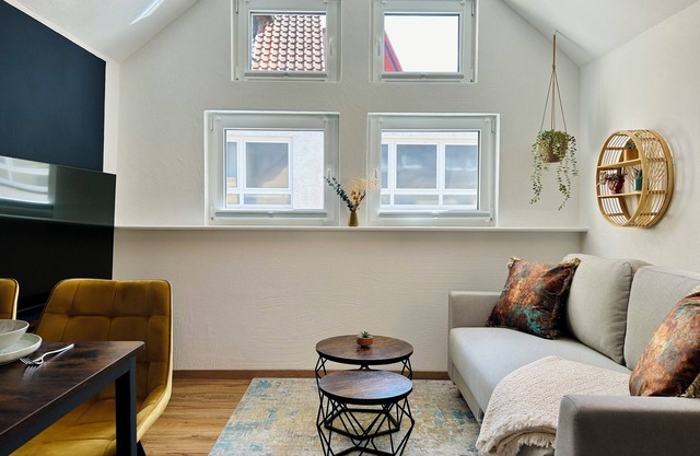 Kolibri - Design Maisonette with Switch & Streaming