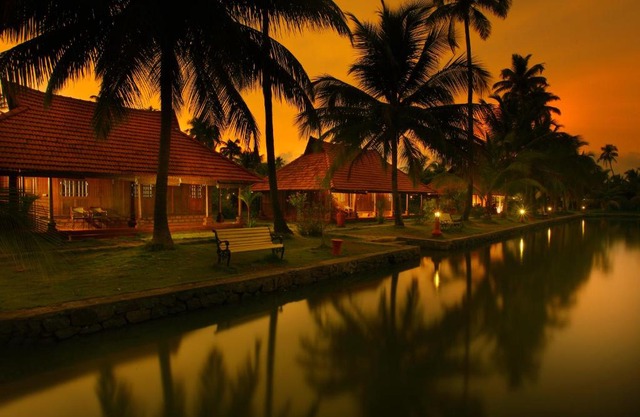 Kondai Lip Backwater Heritage Resort