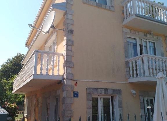 Krasici Sunhouse