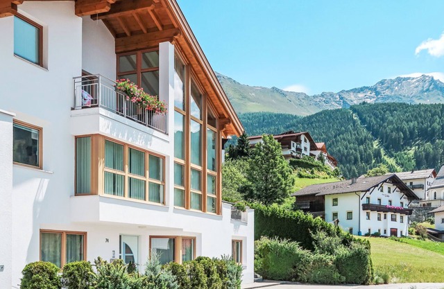 Kristall by Interhome