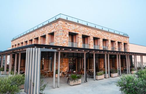 Kronos Hotel