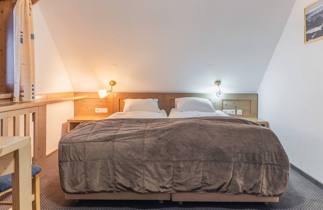 Krvavec Quadruple room with balcony 2