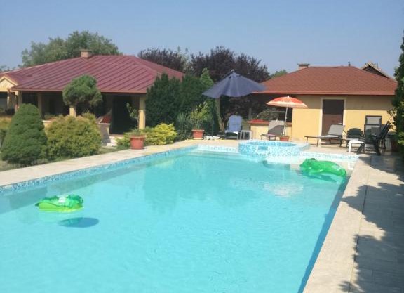 Kuća na dan Villa Holiday