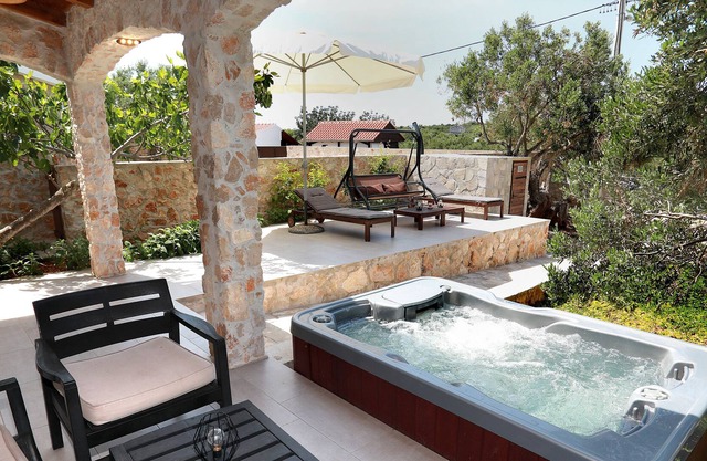 Kuća za odmor Drvenik Mali