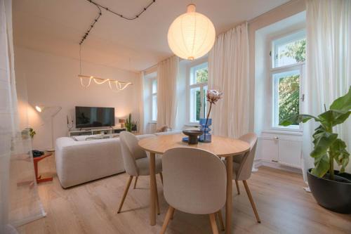 KUKI Apartments