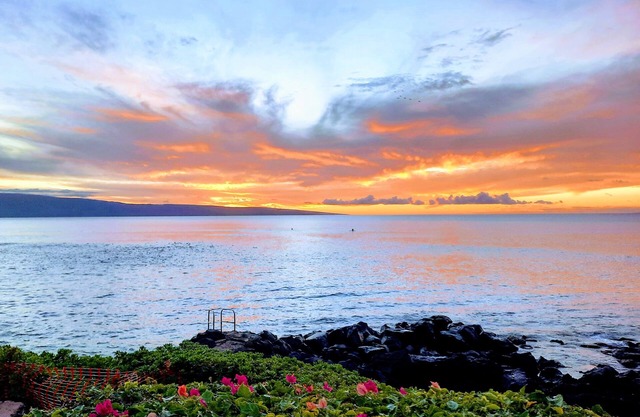 Kuleana 408 Oceanfront Condo - Ground Floor - 5 Star Reviews