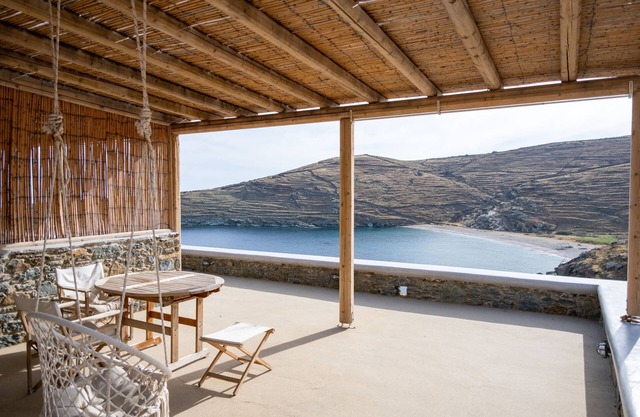 KYON Beach Suite-B 2min by the sea Skilos, Kythnos
