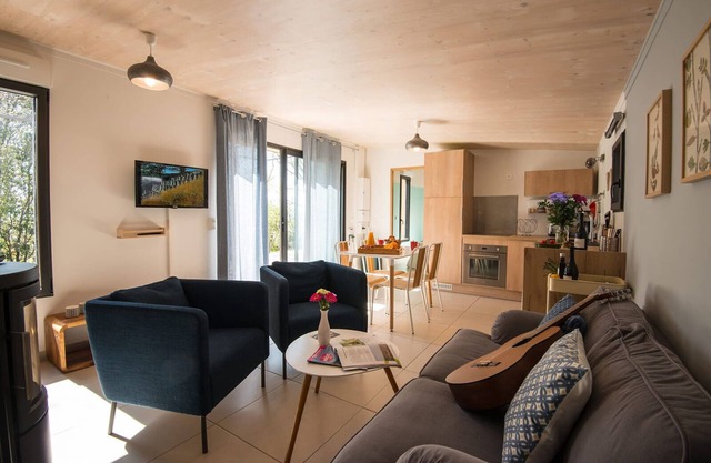 L'ôlive, 4-person gîte with swimming pool