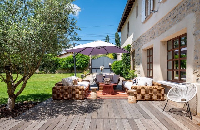 L'Antiquaire - Chic and trendy family house with garden and swimming pool
