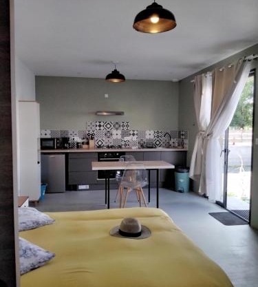 L Essentiel Studio climatisé 500m commerces et Voie Verte