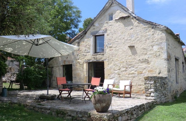 L'Etable - Cottage that overlooks miles of woodland