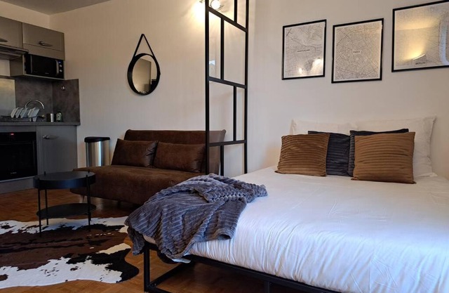 L'industriel - 2'mn du métro - aux portes de Paris