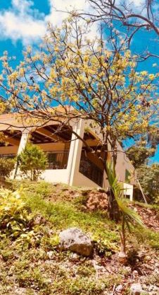 La Bastida : villa avec piscine