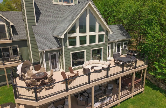 La Bella Vita | Amazing Lake Views, Upscale Decor