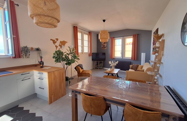 LA BULLE DORÉE comfortable apartment & spa Oingt
