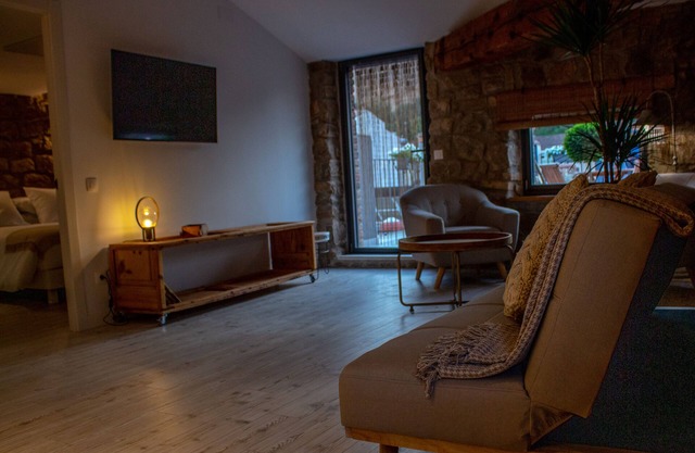 La Casa Del Miracle. 1 bedroom penthouse.