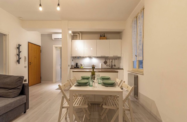 La casa del Vicolo| 2 bedrooms, Wi-Fi & A/C