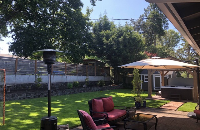 La Casa with Luxury Amenities -hot tub and massage chair