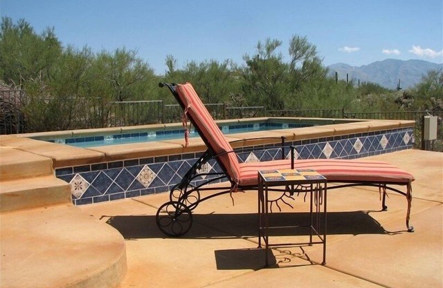 La Casita De Tucson - a Unique Private Getaway W/Pool, Spa. Close to downtown