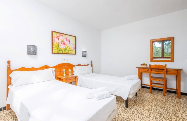 LA CEIBA HAB. CONFORT - Cozy hostel near the beach with free WiFi