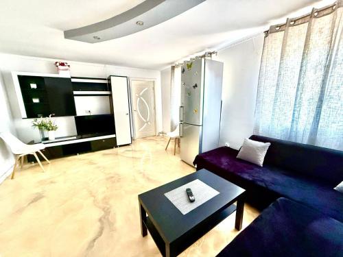 La DeDe -5 camere