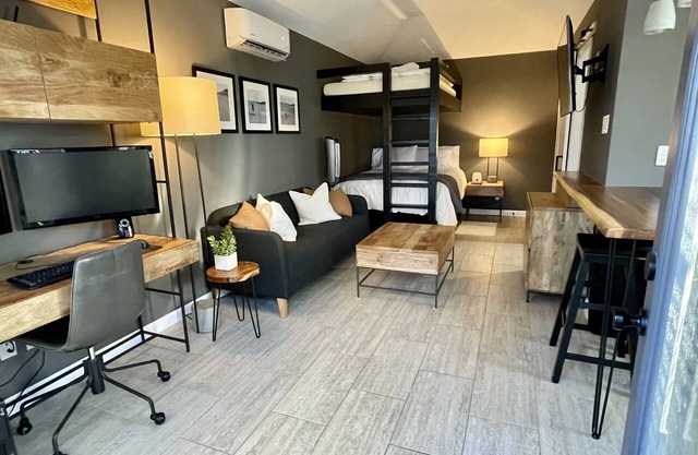La Estancia - Your Home away from Home!