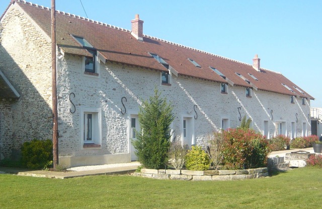 La Ferme de Presles "Côté Champs" - 4 ch - 10 pers in the heart of the fields