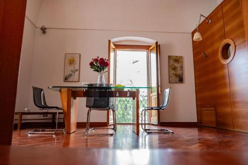 La finestra sulla piazza