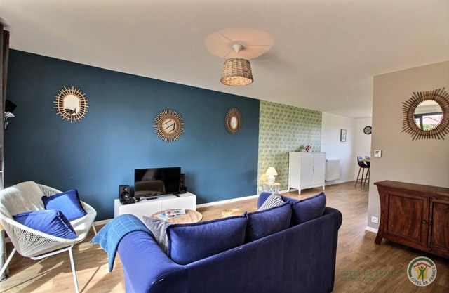 La Fresnaye - ST Cast LE Guildo