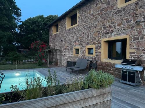 La Grange aux hirondelles - avec piscine et spa