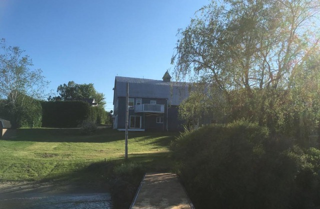 La Grange sur le Lac App A et B