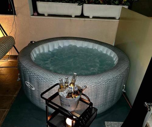 La Harmony Jacuzzi Apartments with Garden