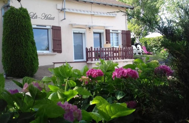 La-Haut, gite-maison de vacances