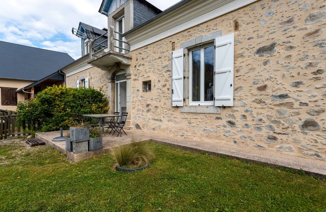 La Maison de Tété – Charming Cottage near Lourdes, Private Terrace, Garden, WiFi