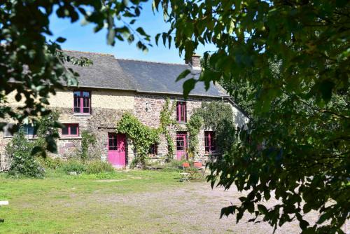 La Maison des Hirondelles Forêt de Brocéciande