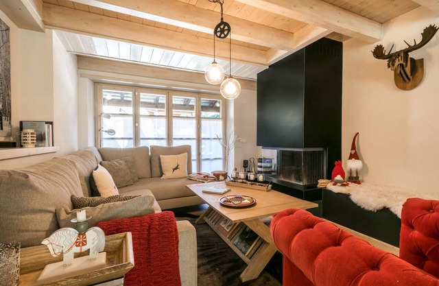 La Maison du Loup Exquisite house in the style of mountain and white wood in the beautiful village of Casarilh