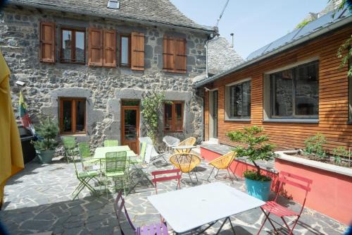 La Maison - Hôtel & Gîte