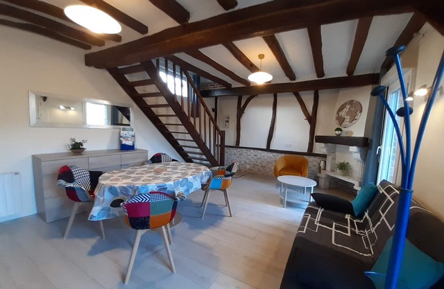 La Maison Vesta: quiet, courtyard, enclosed parking lot