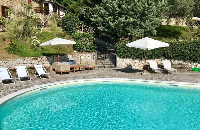La Piscina Apartment - Agriturismo La Panoramica Gubbio Maison de Charme