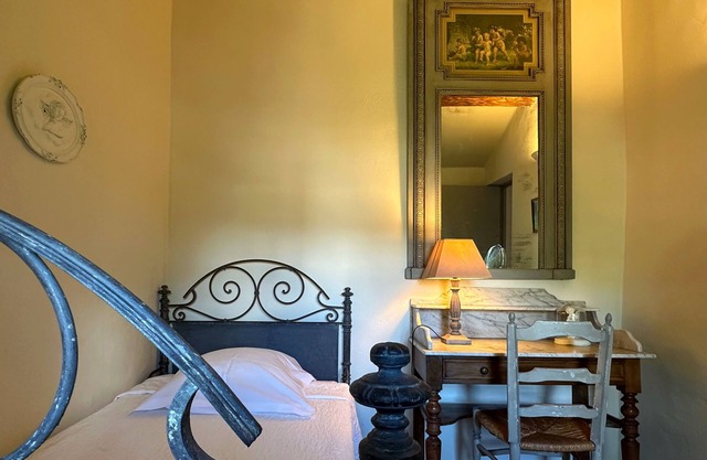 La Ponche - Beige Room