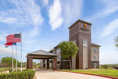 La Quinta by Wyndham Angleton