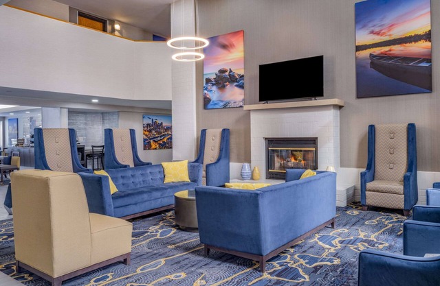 La Quinta Inn & Suites by Wyndham Minneapolis-Minnetonka