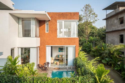 La Risa, 2 BHK Villas near Vagator Beach, Private Pool with Kitchen, Balcony, Security