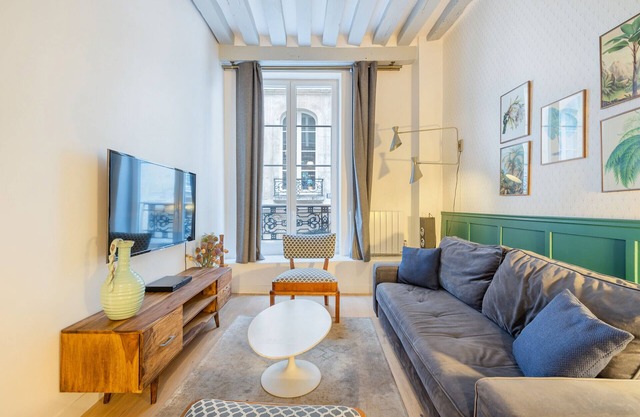 La Rue, 2BR/2BA, 6 people